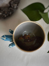 Load image into Gallery viewer, Crystal Handle Mug
